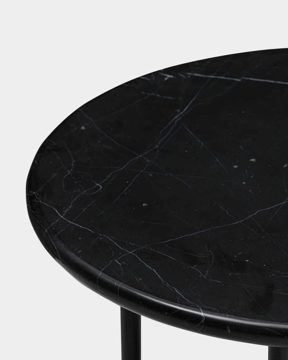 Floema Table - Medium - Nero Marquina marble