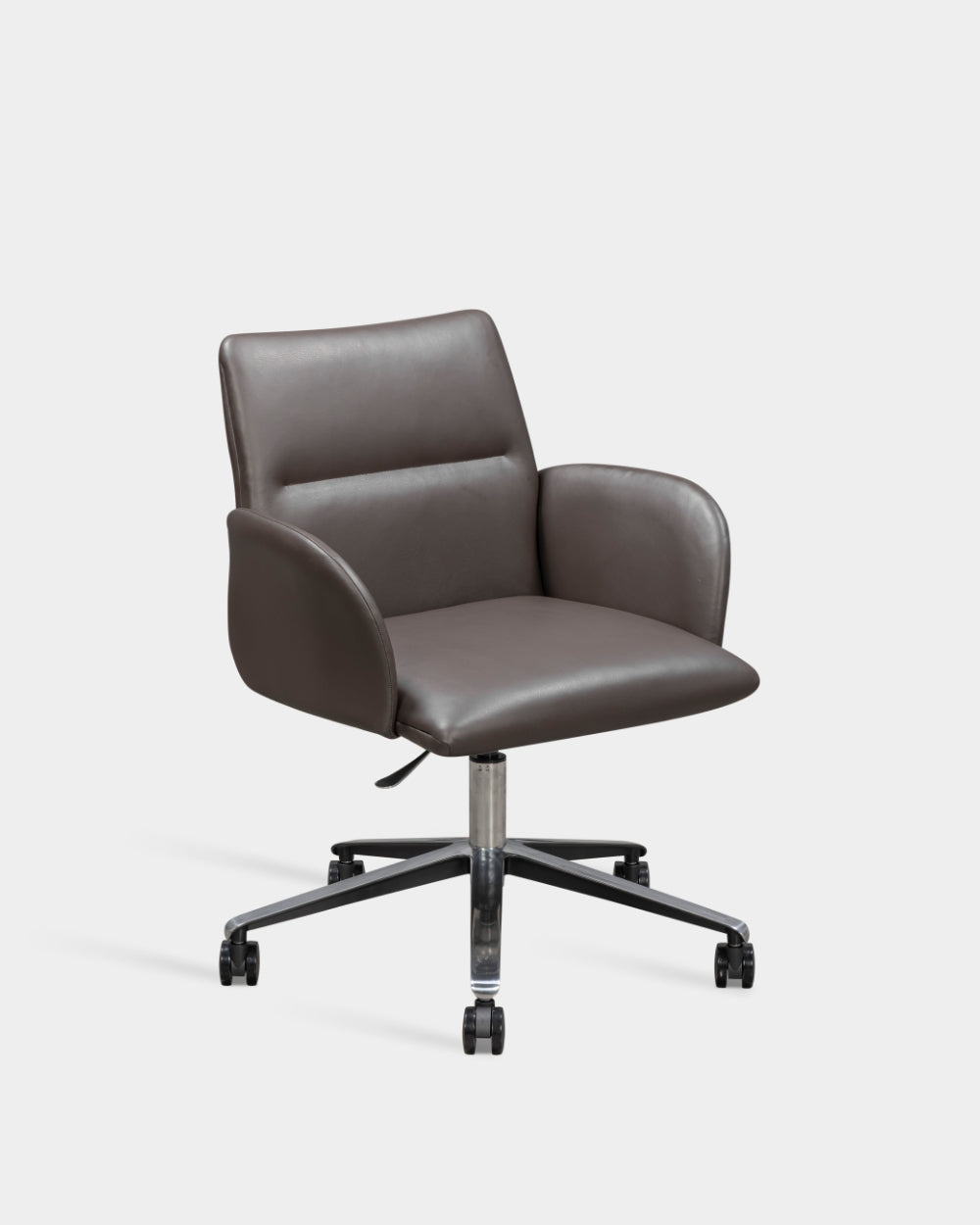 Ori Low Back Chair with upholstered armrests - Swivel base with castors and gas lift - Parma col. Mocca