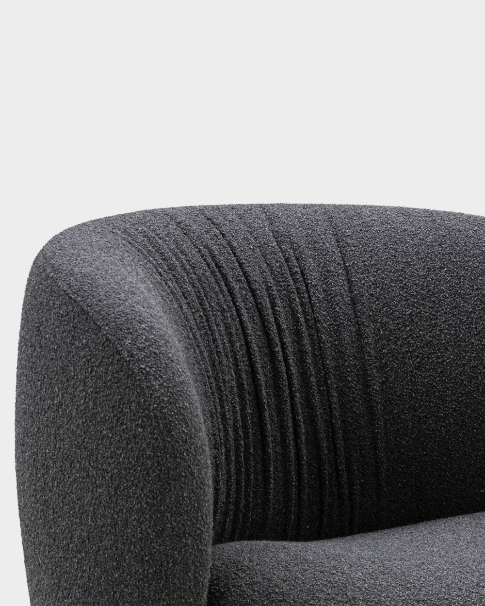 Ovata Lounge Chair - Large - Cuddle col. 08
