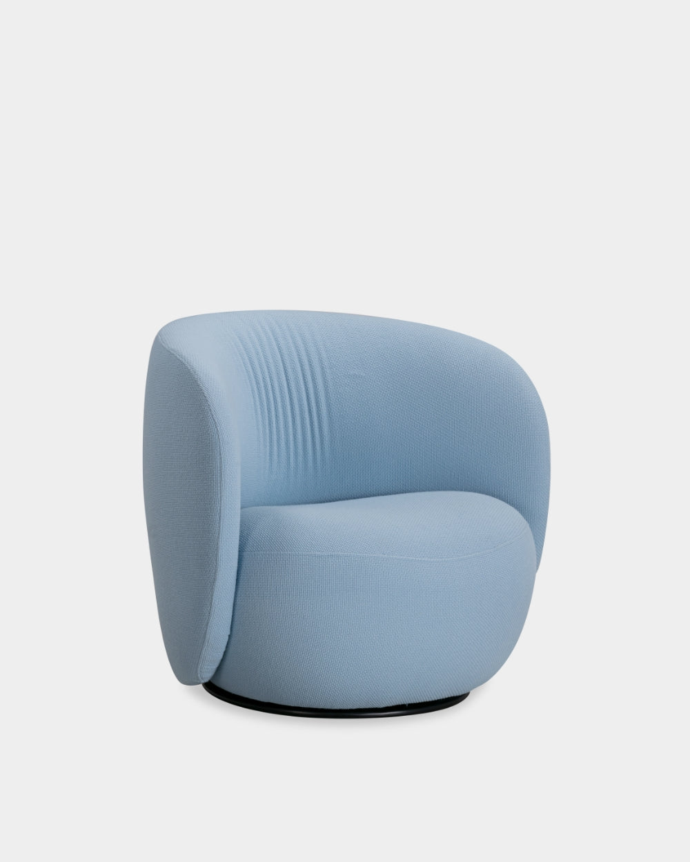 Ovata Lounge Chair - Large - Nobel col. 66266