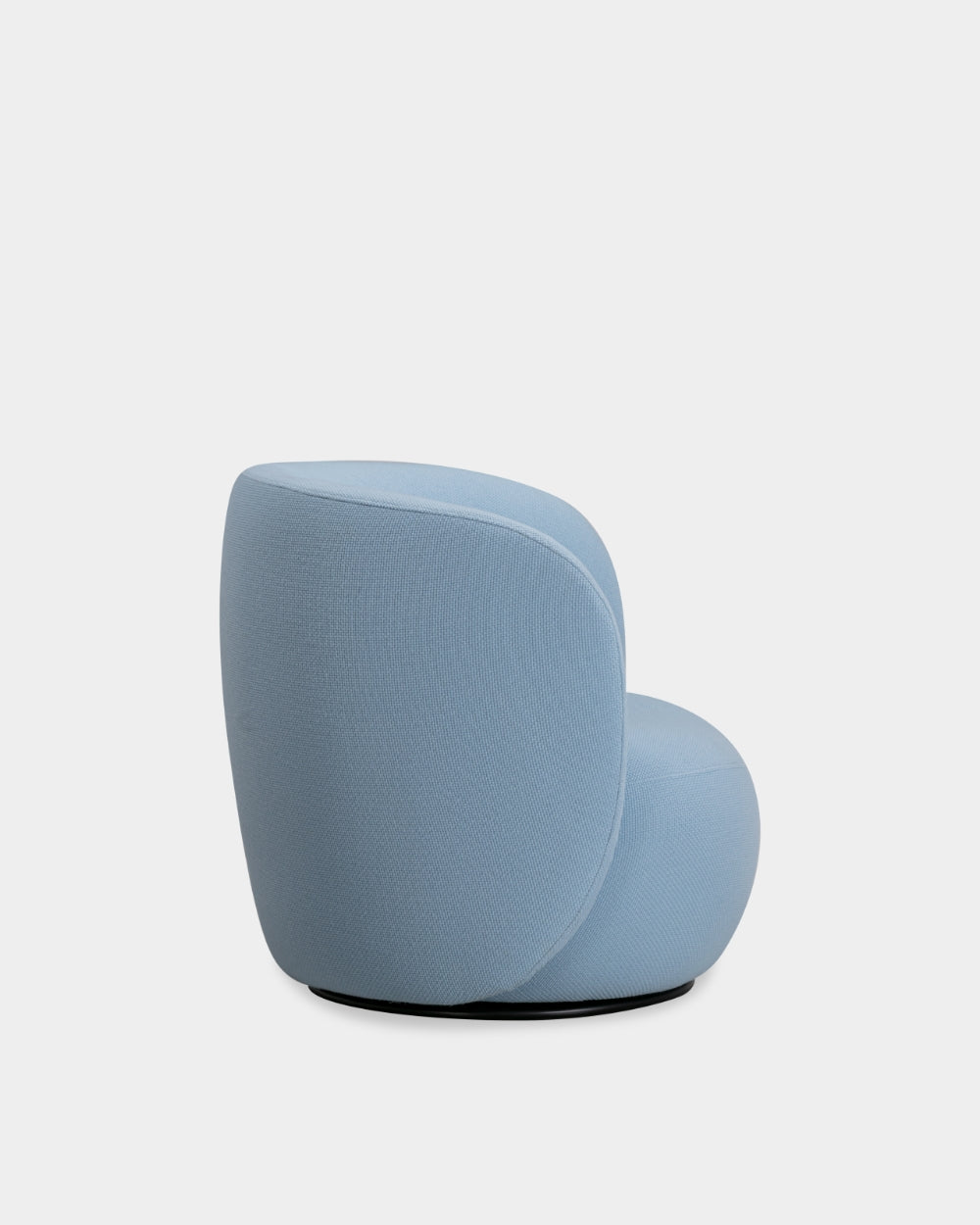 Ovata Lounge Chair - Large - Nobel col. 66266