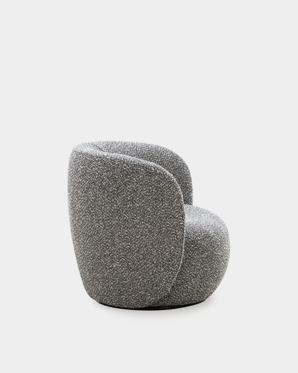 Ovata Lounge Chair - Large - Silenzio col. 08