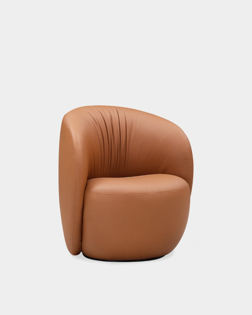 Ovata Lounge Chair - Small - Parma col. Cognac