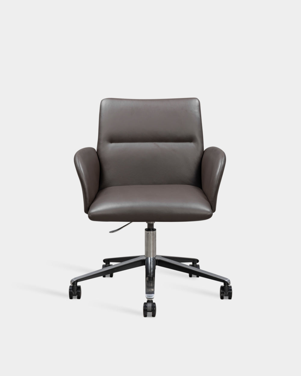 Ori Low Back Chair with upholstered armrests - Swivel base with castors and gas lift - Parma col. Mocca