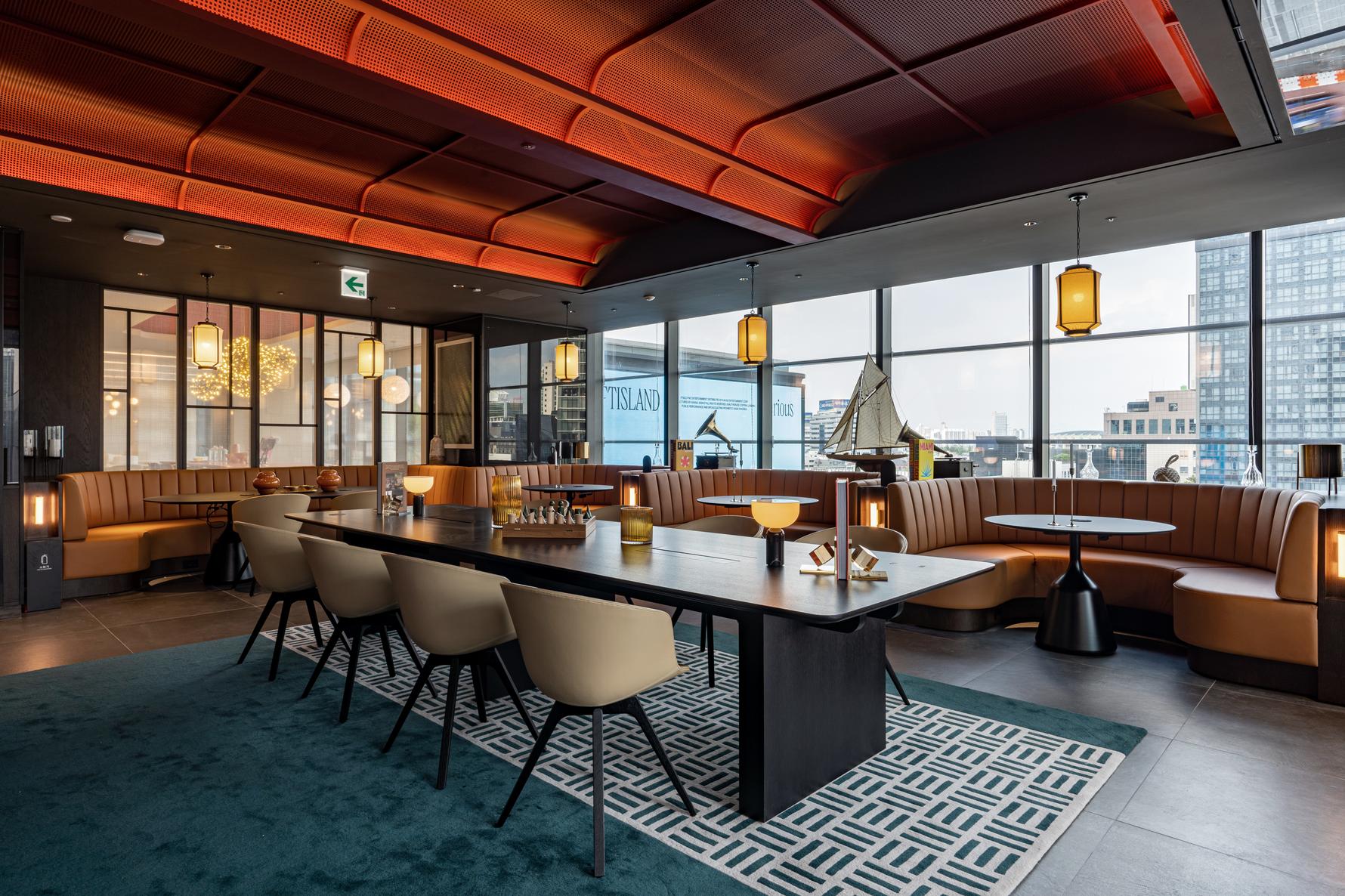 https://wendelbo.com/cdn/shop/files/Wendelbo_Reference_Diageo_Office_Seoul_Orbit_Design_Studio_1.jpg?v=1743406089&width=1780&utm_source=chatgpt.com